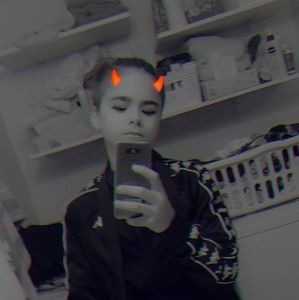 Meet your Posher, Louis philippe